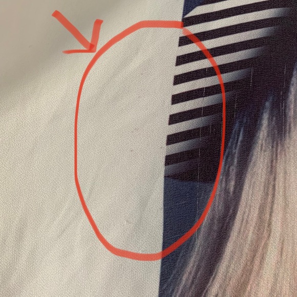 👚4/$20👚 Sheer flowy blouse - Picture 7 of 12